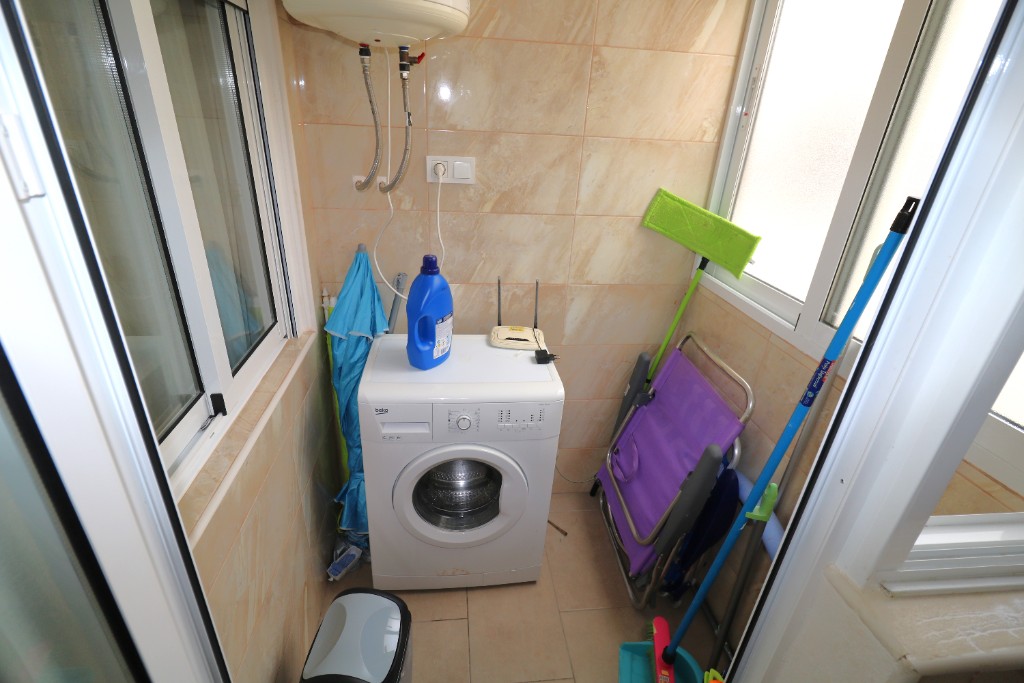 Apartamento en Torrevieja, Alicante, España 3 dormitorios, 80 m2 No. 145333