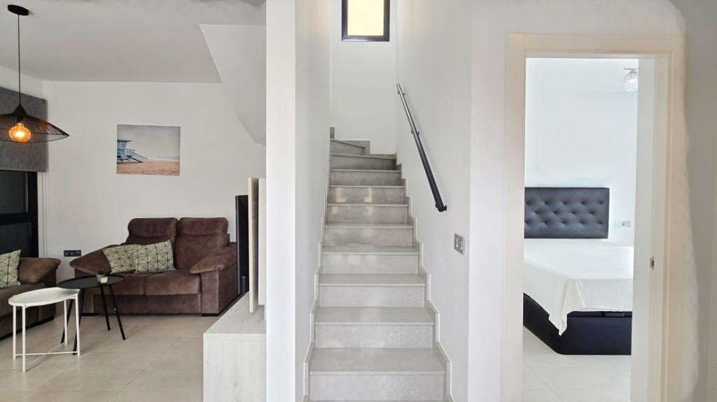 Villa Alicante, Spānijā 3 istabas, 100 m2 Nr. 145335