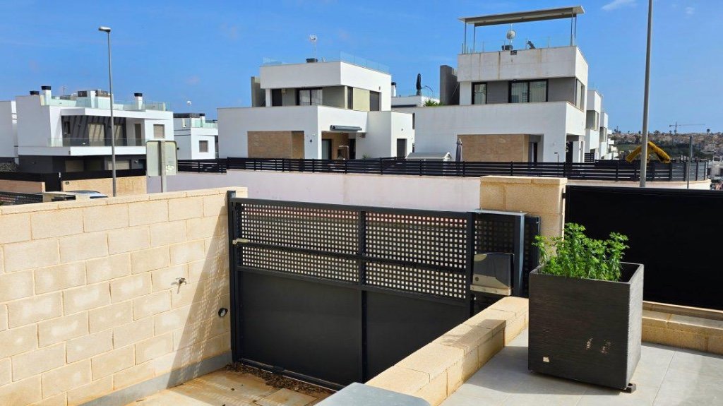 Villa Alicante, Spānijā 3 istabas, 100 m2 Nr. 145335