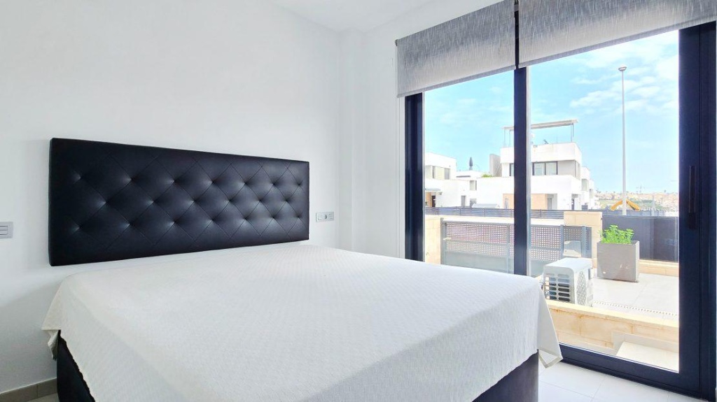 Villa Alicante, Spānijā 3 istabas, 100 m2 Nr. 145335