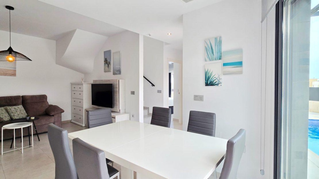 Villa Alicante, Spānijā 3 istabas, 100 m2 Nr. 145335