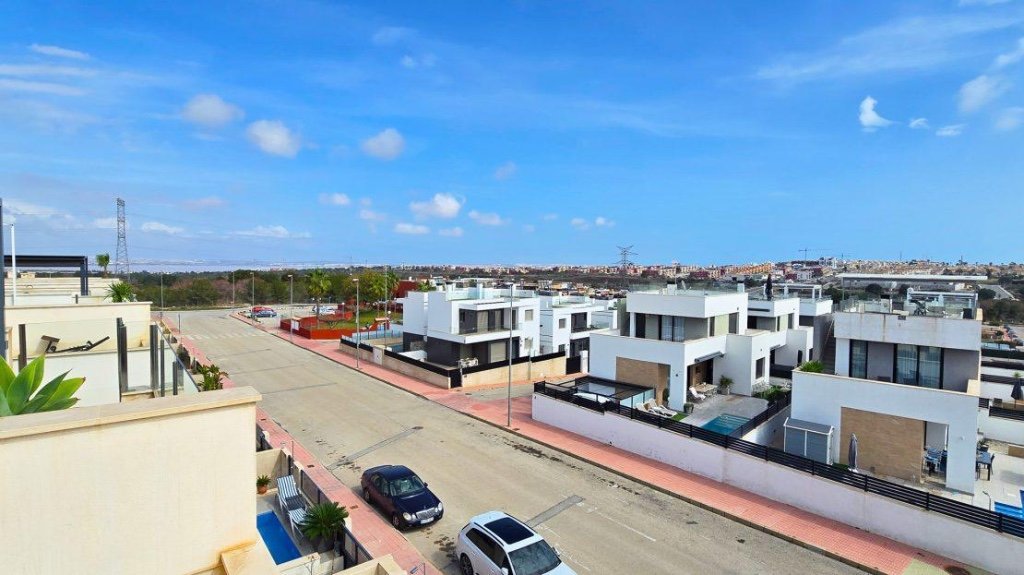 Villa Alicante, Spānijā 3 istabas, 100 m2 Nr. 145335