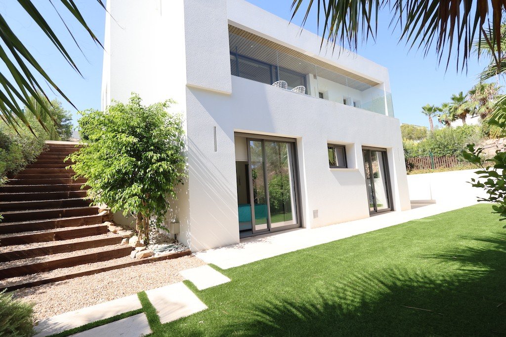 Villa in Campoamor, Alicante, Spanien 4 Schlafzimmer, 272 m2 Nr. 145334