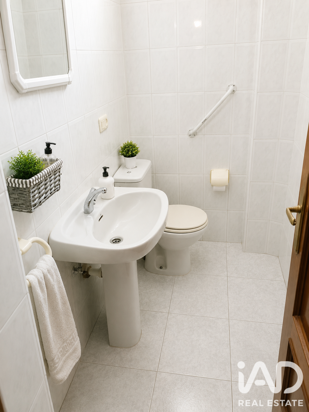 Appartamento a Veguellina de Orbigo, Leon, Spagna 3 camere da letto, 119 mq. N° 192230