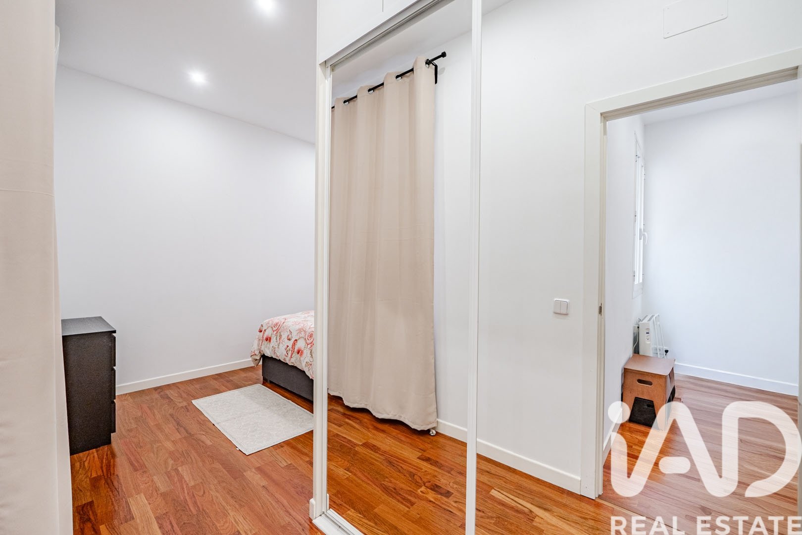 Apartamento en Madrid, España 2 dormitorios, 131 m2 No. 192231