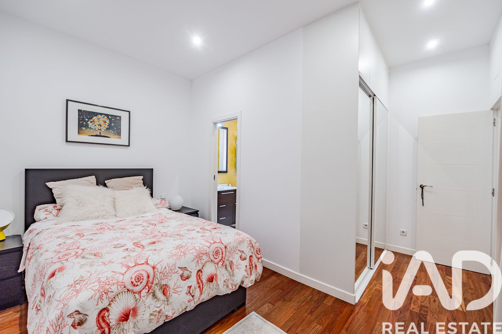 Apartamento en Madrid, España 2 dormitorios, 131 m2 No. 192231