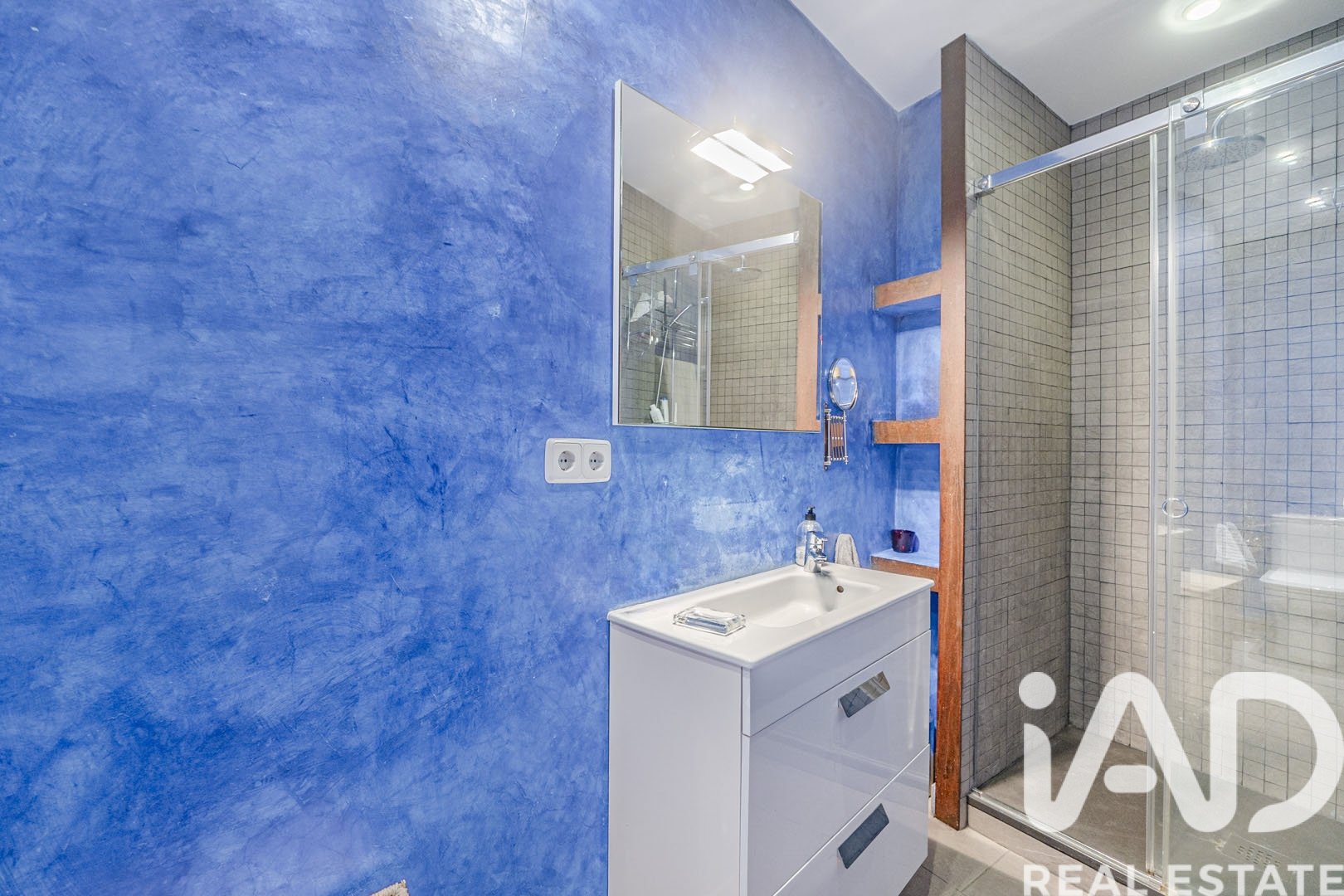 Apartamento en Madrid, España 2 dormitorios, 131 m2 No. 192231