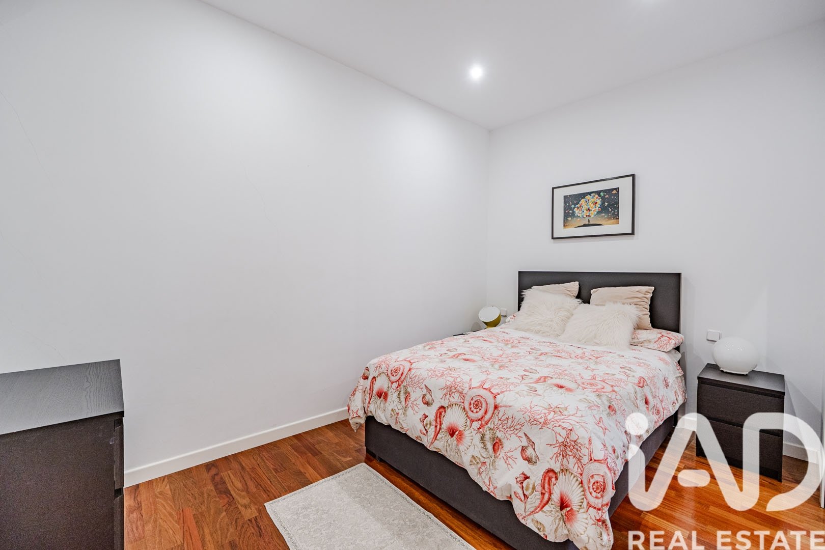 Apartamento en Madrid, España 2 dormitorios, 131 m2 No. 192231