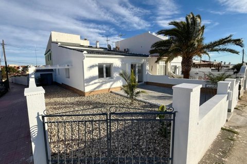 Townhouse in Alicante, Spain 3 bedrooms,  No. 189013