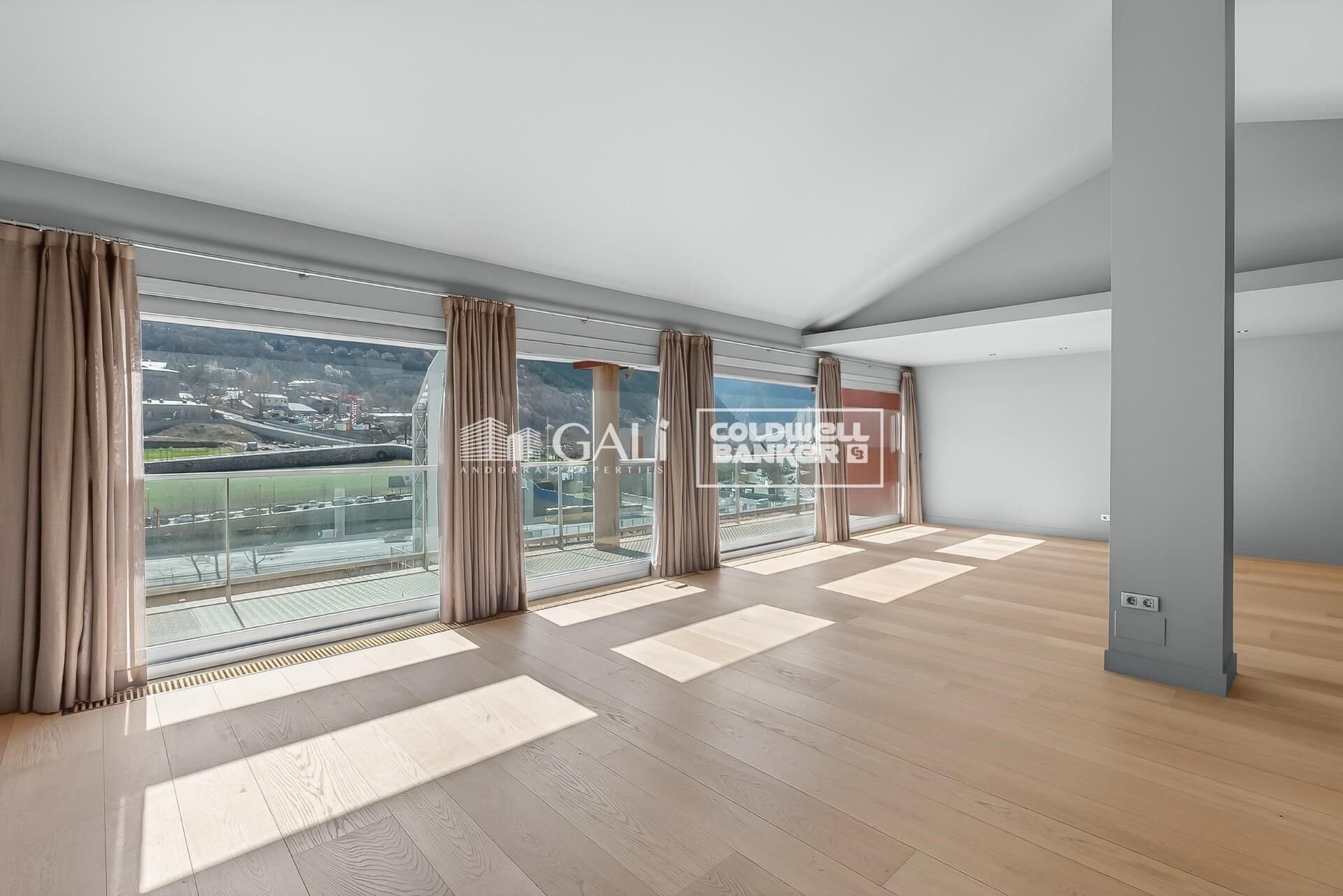 Penthauss Principado De Andorra (Ninguna Poblacion Tiene C.P.), Lleida, Spānijā 4 istabas, 318 m2 Nr. 156677