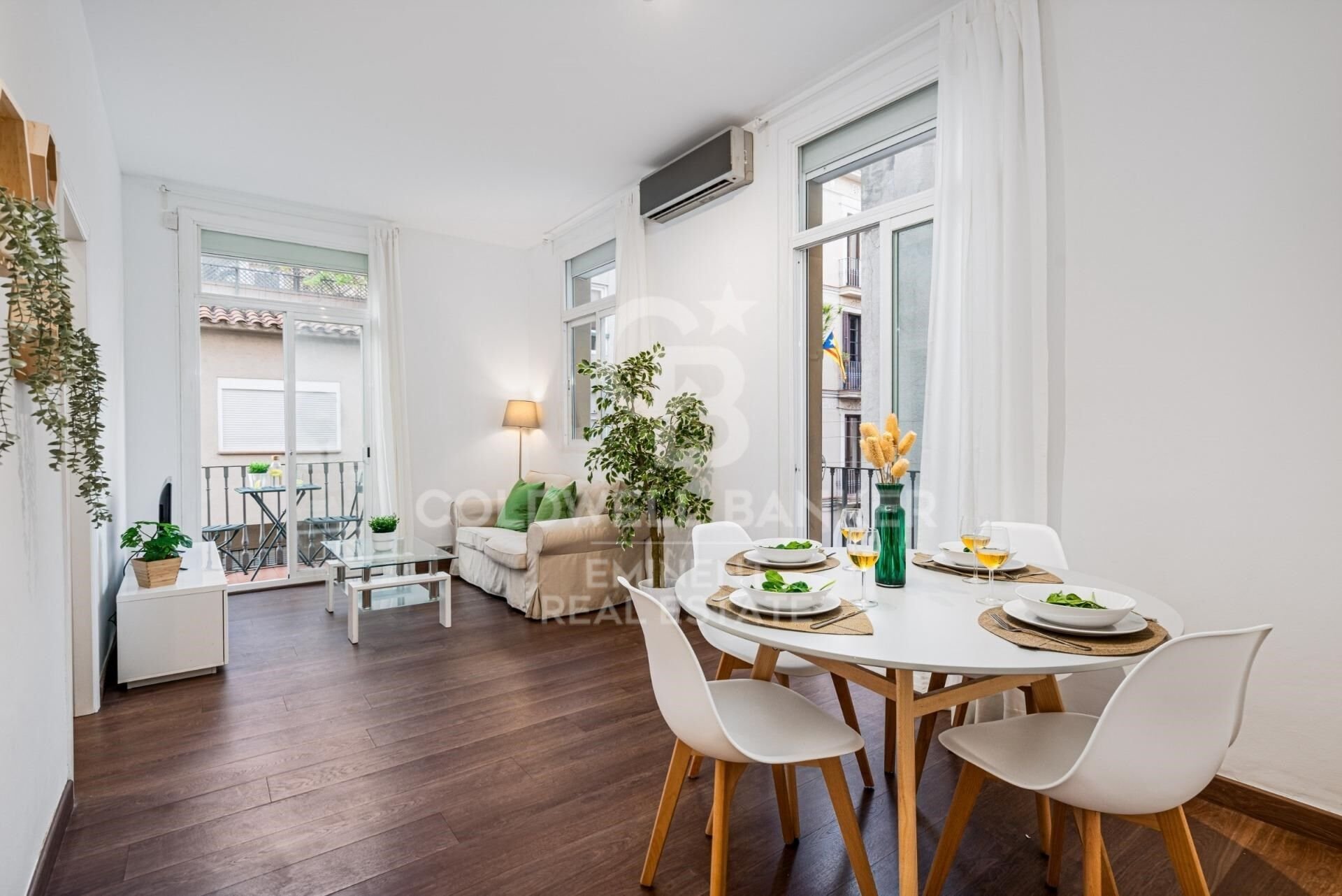 Apartament w Barcelona, Hiszpania 2 sypialnie, 50 mkw. nr 156680