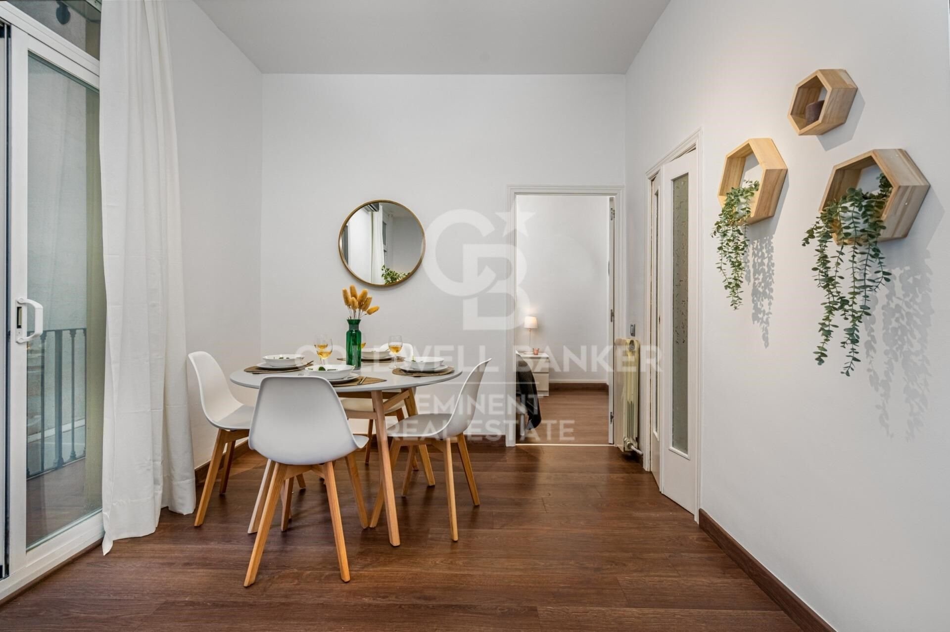 Apartament w Barcelona, Hiszpania 2 sypialnie, 50 mkw. nr 156680