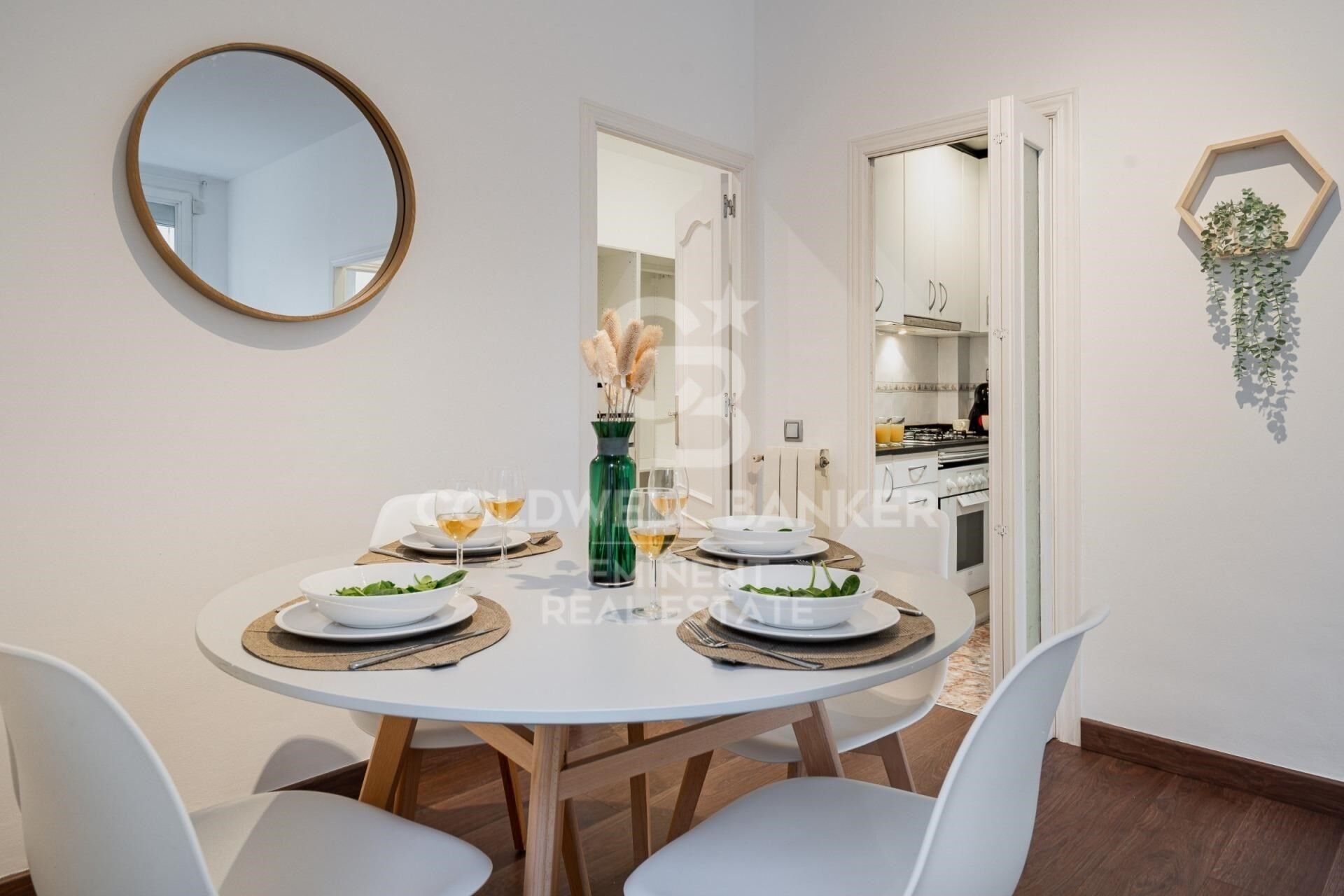 Apartament w Barcelona, Hiszpania 2 sypialnie, 50 mkw. nr 156680