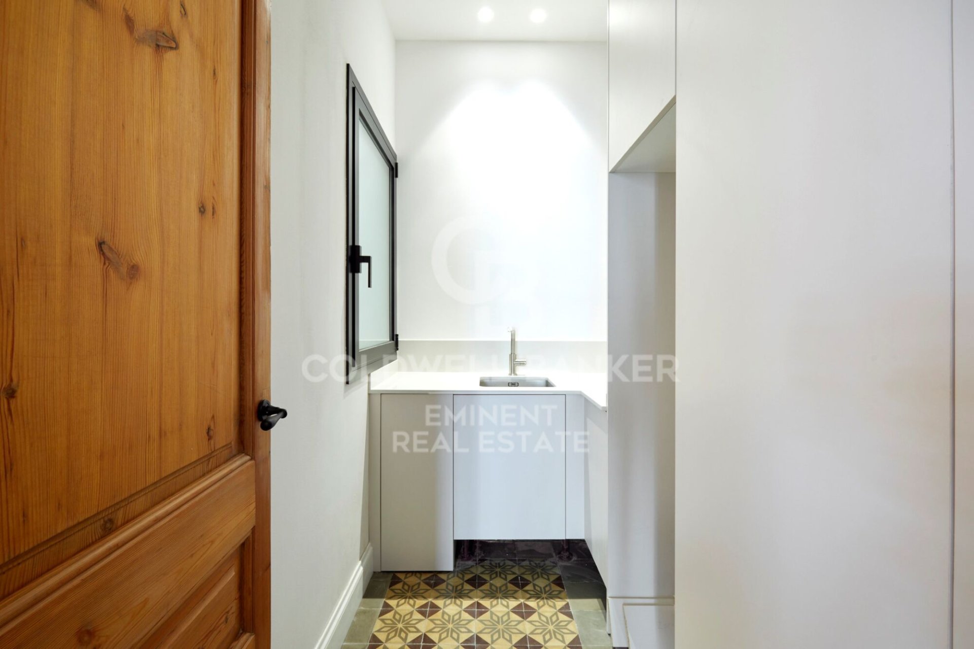 Huoneisto Barcelona, Espanja 3 makuuhuonetta, 209 m2 No. 156681