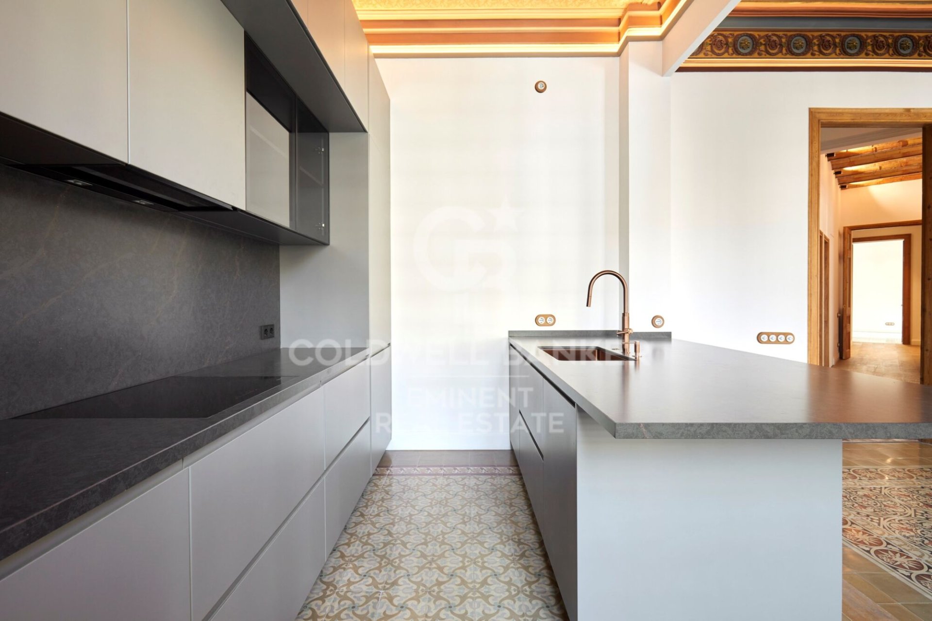 Huoneisto Barcelona, Espanja 3 makuuhuonetta, 209 m2 No. 156681