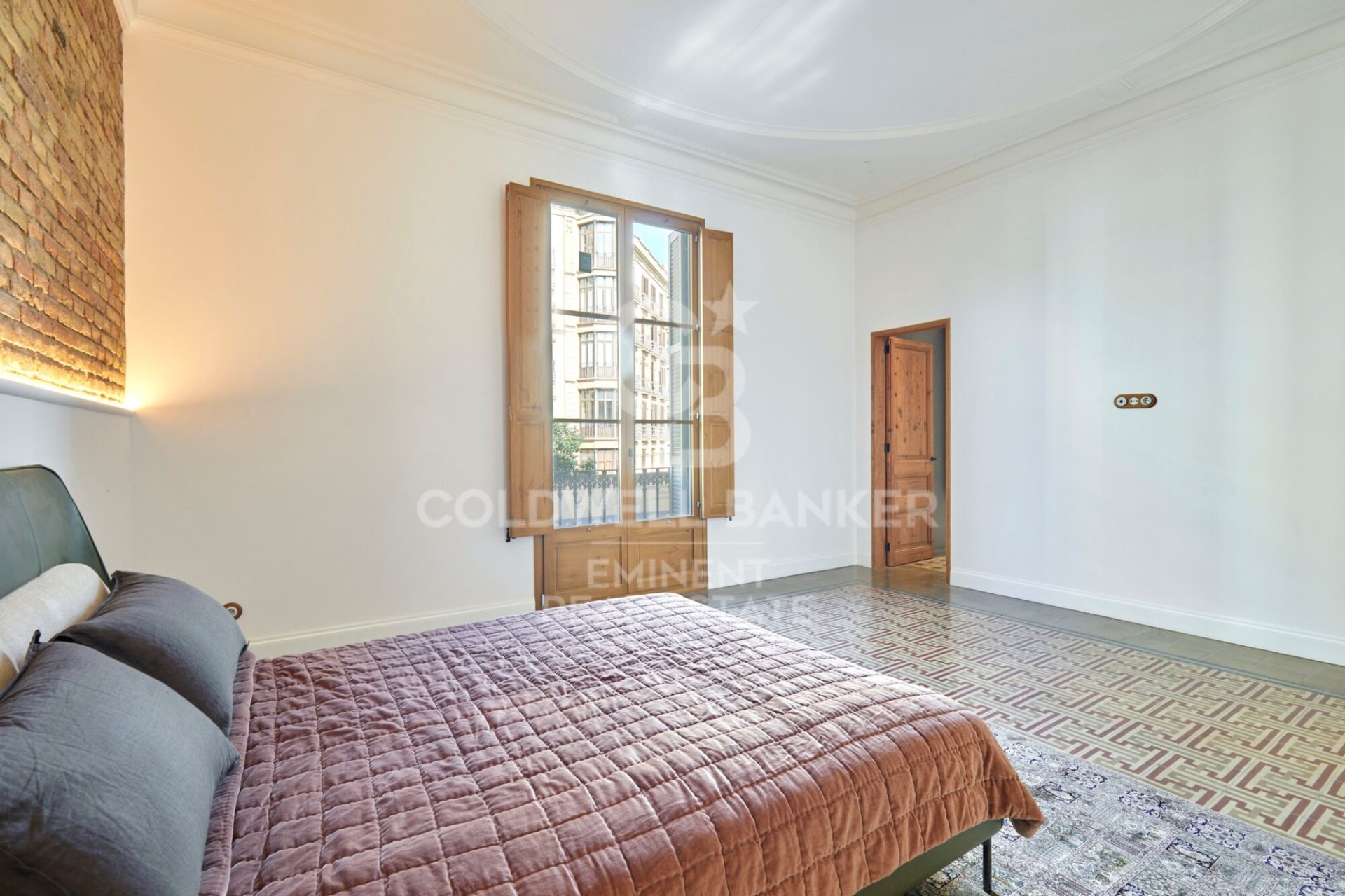 Huoneisto Barcelona, Espanja 3 makuuhuonetta, 209 m2 No. 156681