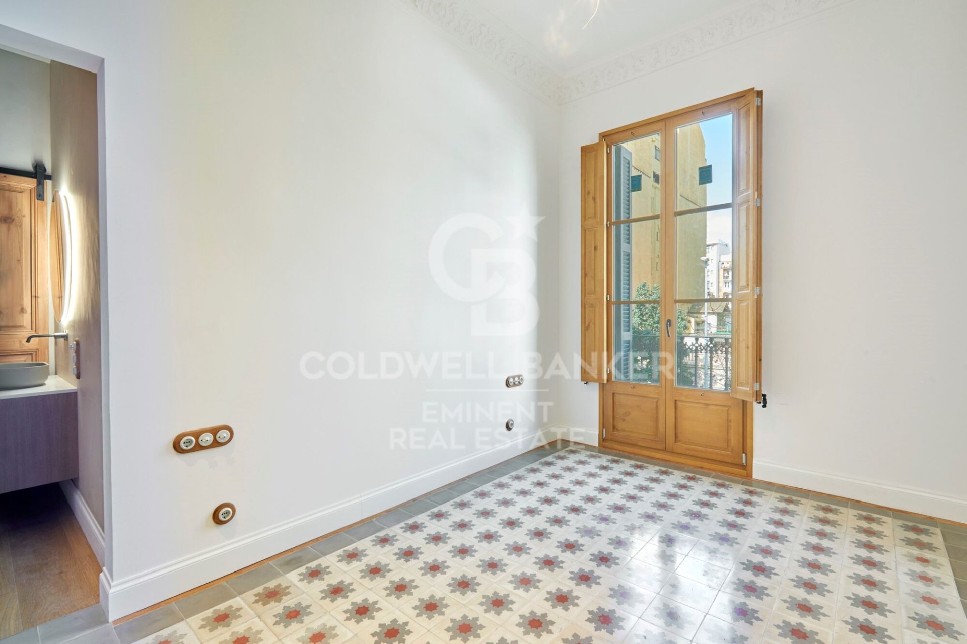 Huoneisto Barcelona, Espanja 3 makuuhuonetta, 209 m2 No. 156681