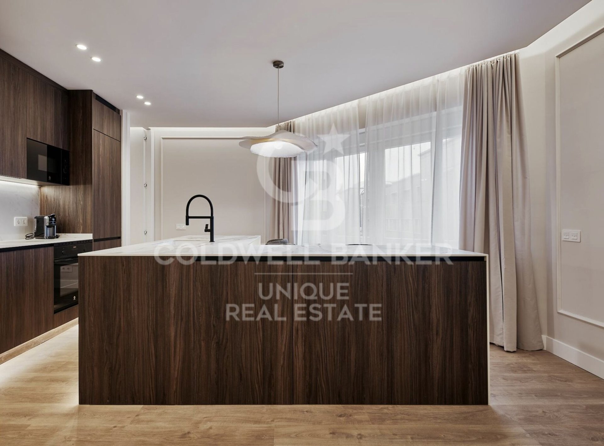 Apartamento en Madrid, España 3 dormitorios, 136 m2 No. 156679