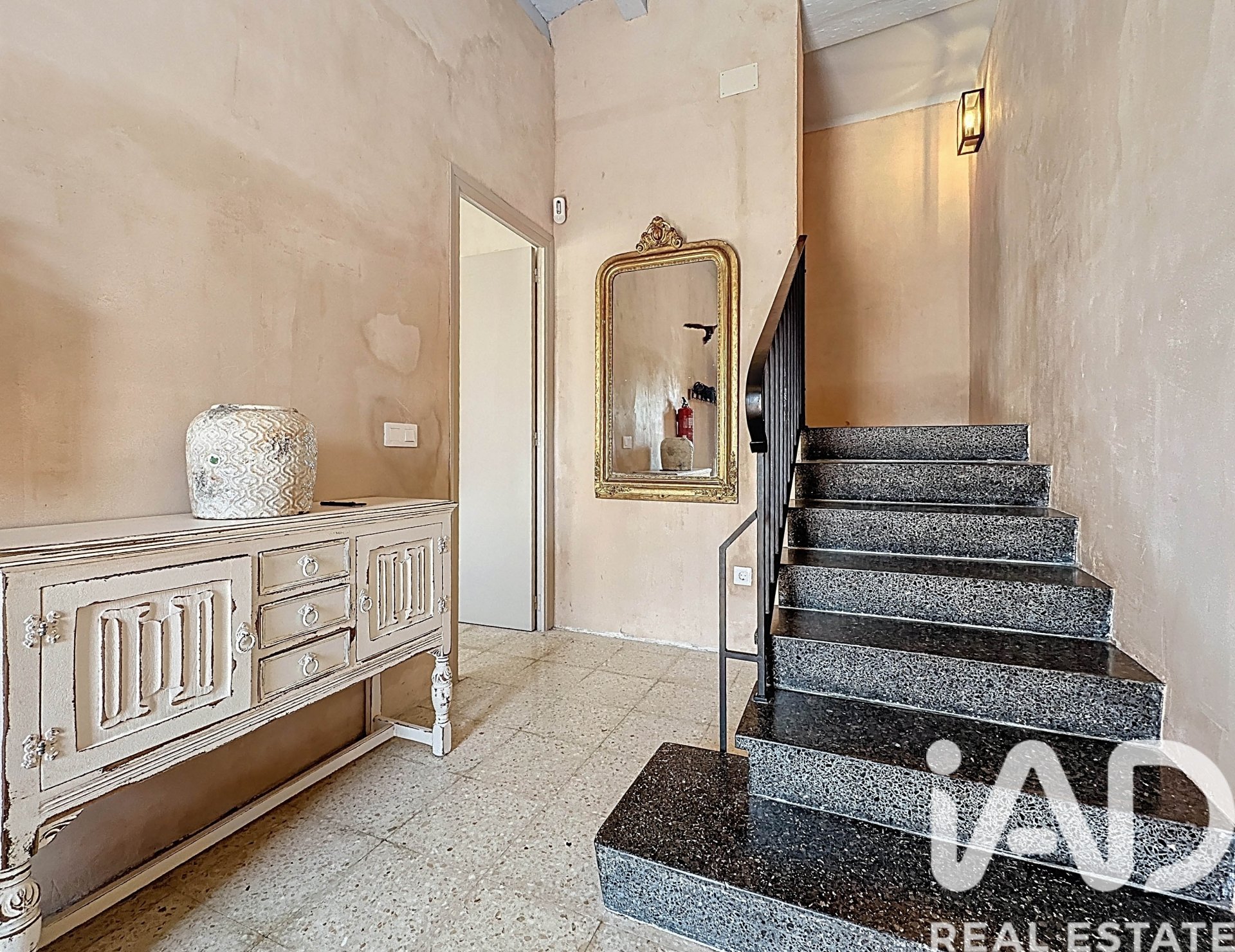 Villa i Llorenc Del Penedes, Tarragona, Spanien 4 sovrum, 200 kvm. Nr. 172718