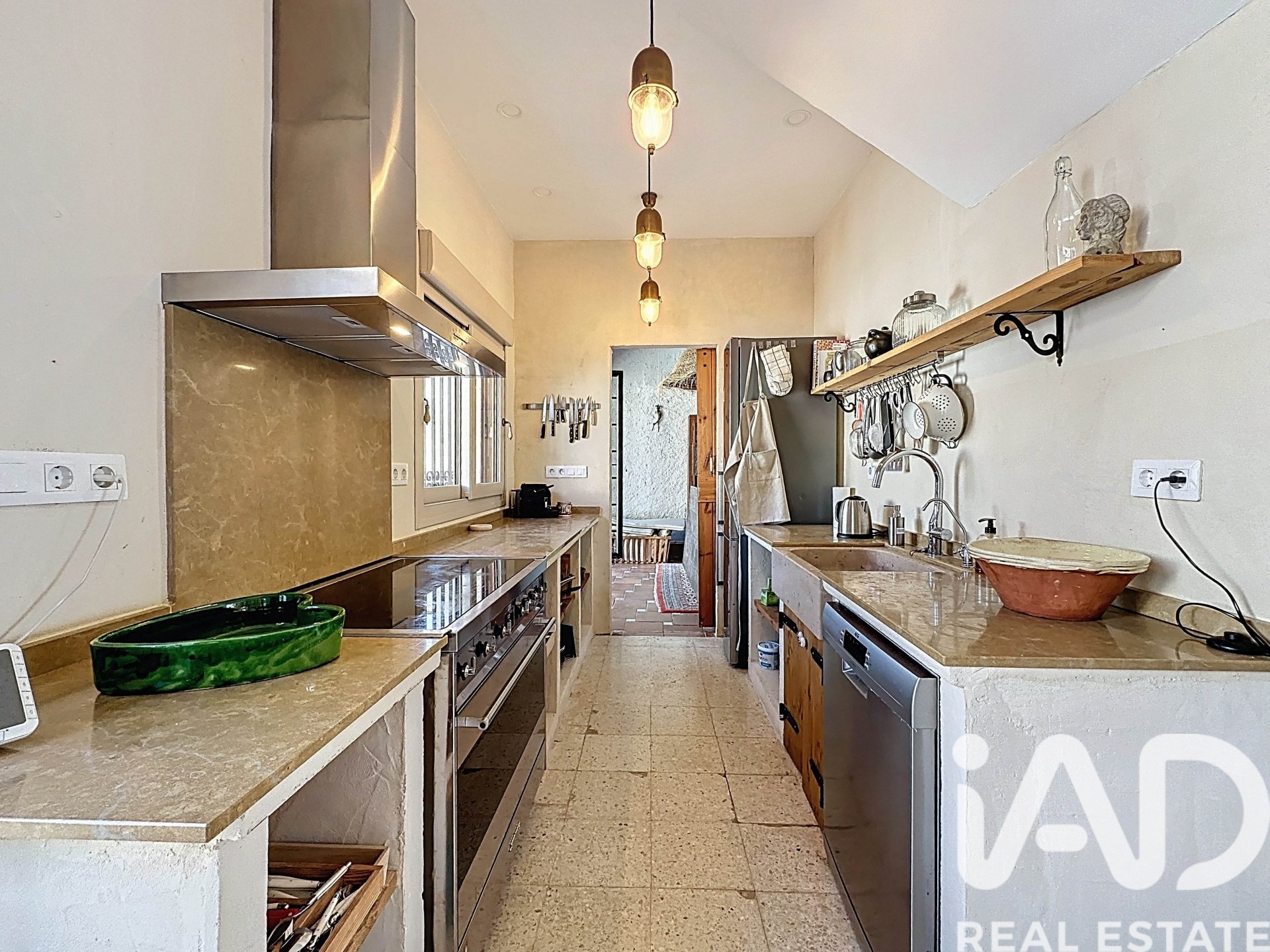 Villa i Llorenc Del Penedes, Tarragona, Spanien 4 sovrum, 200 kvm. Nr. 172718