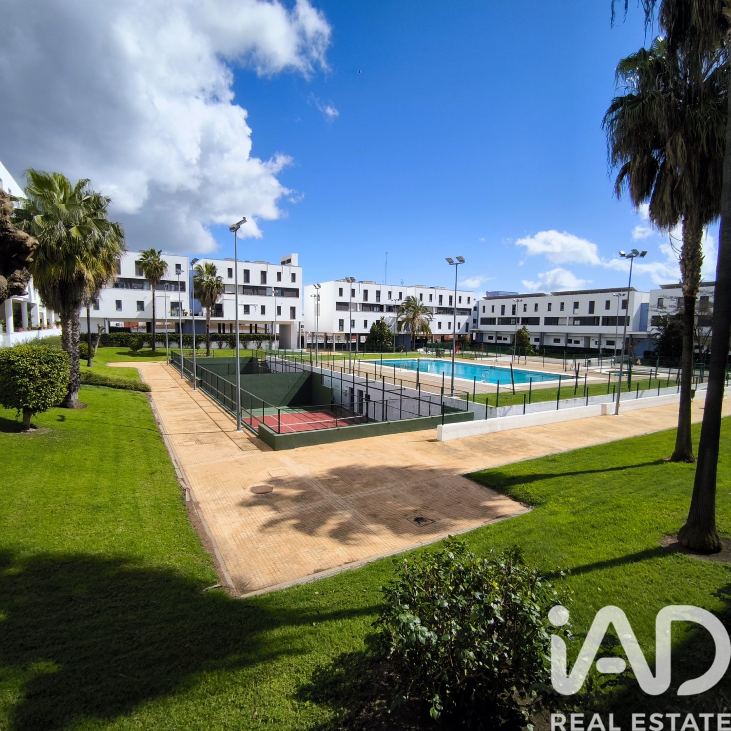 Apartment in Ayamonte, Huelva, Spain 4 bedrooms, 183 sq.m. No. 172717