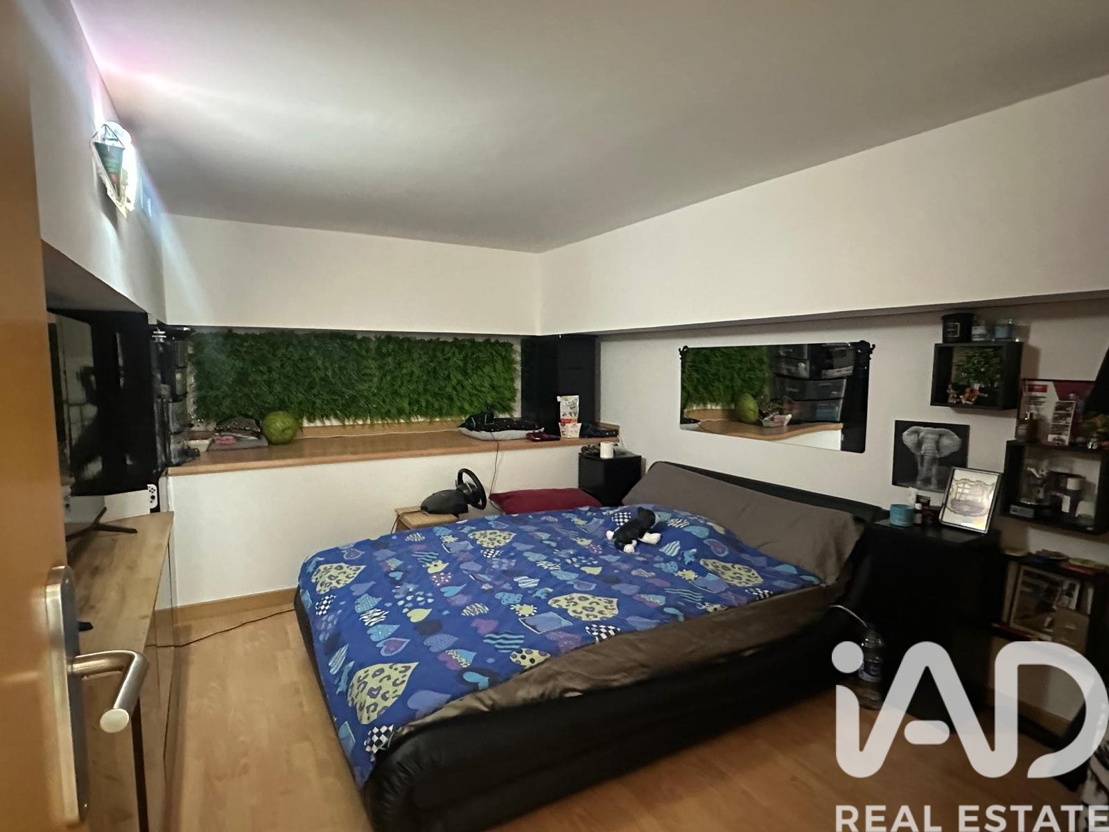 Tvåvåningslägenhet i Barcelona, Spanien 2 sovrum, 79 kvm. Nr. 173303