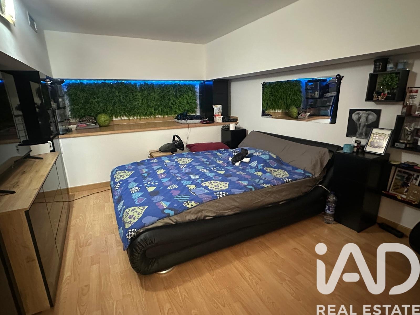 Tvåvåningslägenhet i Barcelona, Spanien 2 sovrum, 79 kvm. Nr. 173303
