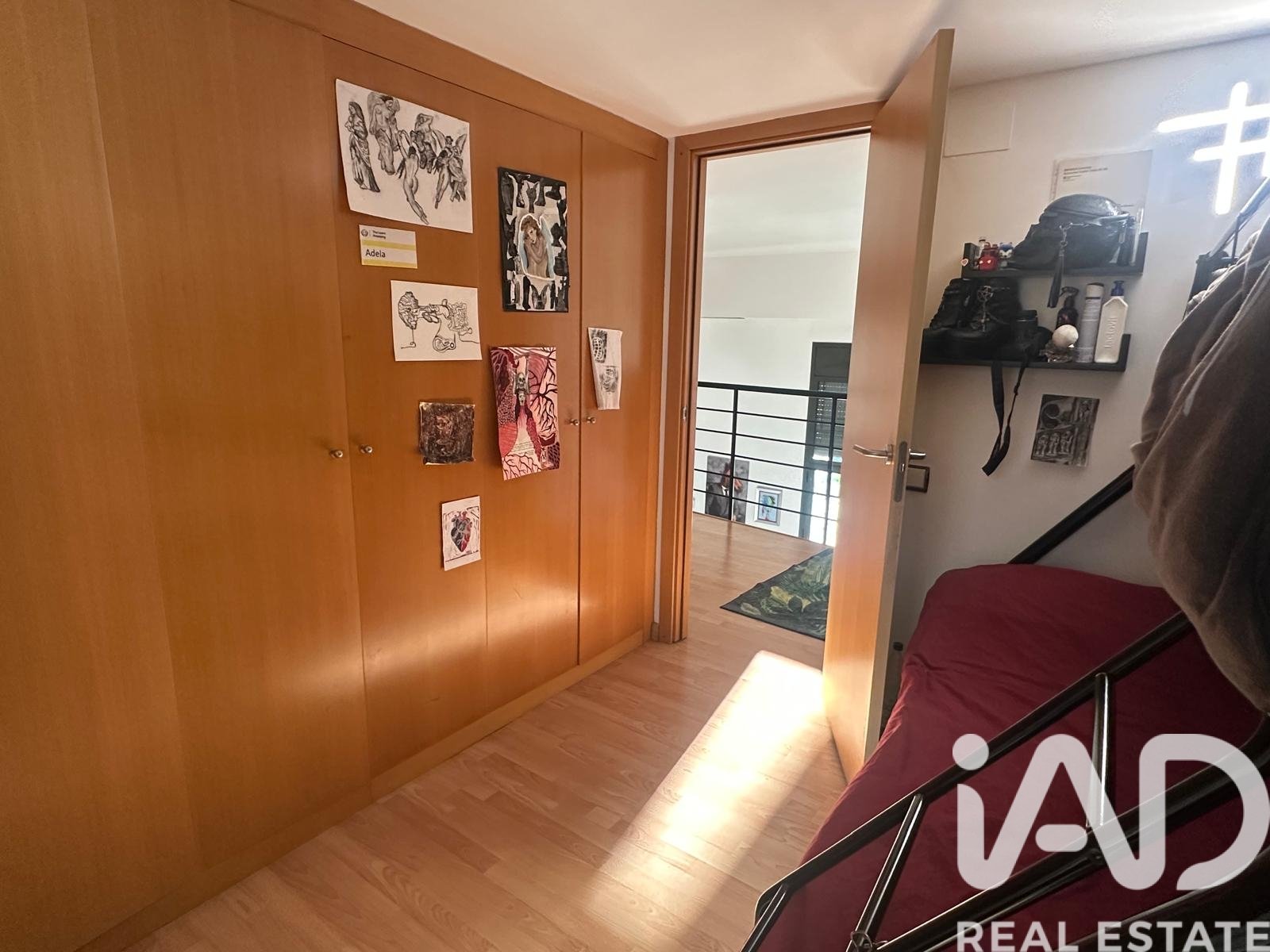 Tvåvåningslägenhet i Barcelona, Spanien 2 sovrum, 79 kvm. Nr. 173303