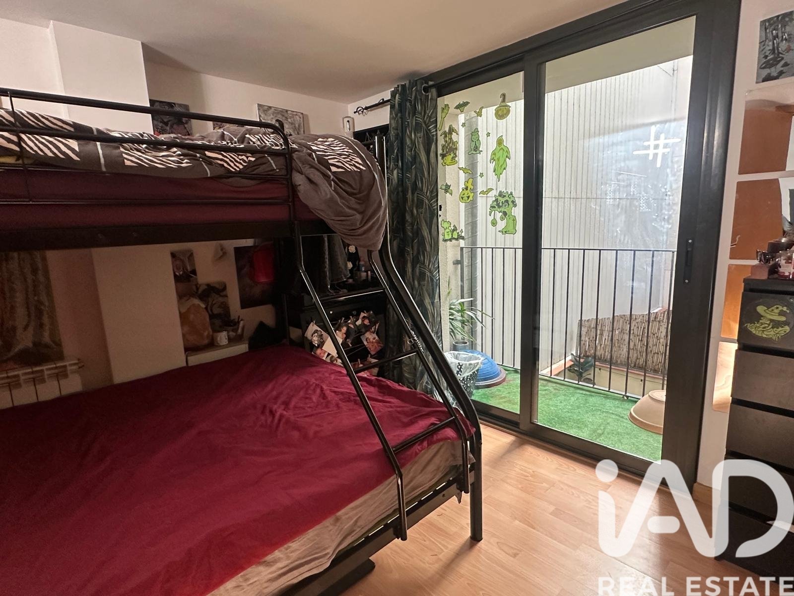 Tvåvåningslägenhet i Barcelona, Spanien 2 sovrum, 79 kvm. Nr. 173303