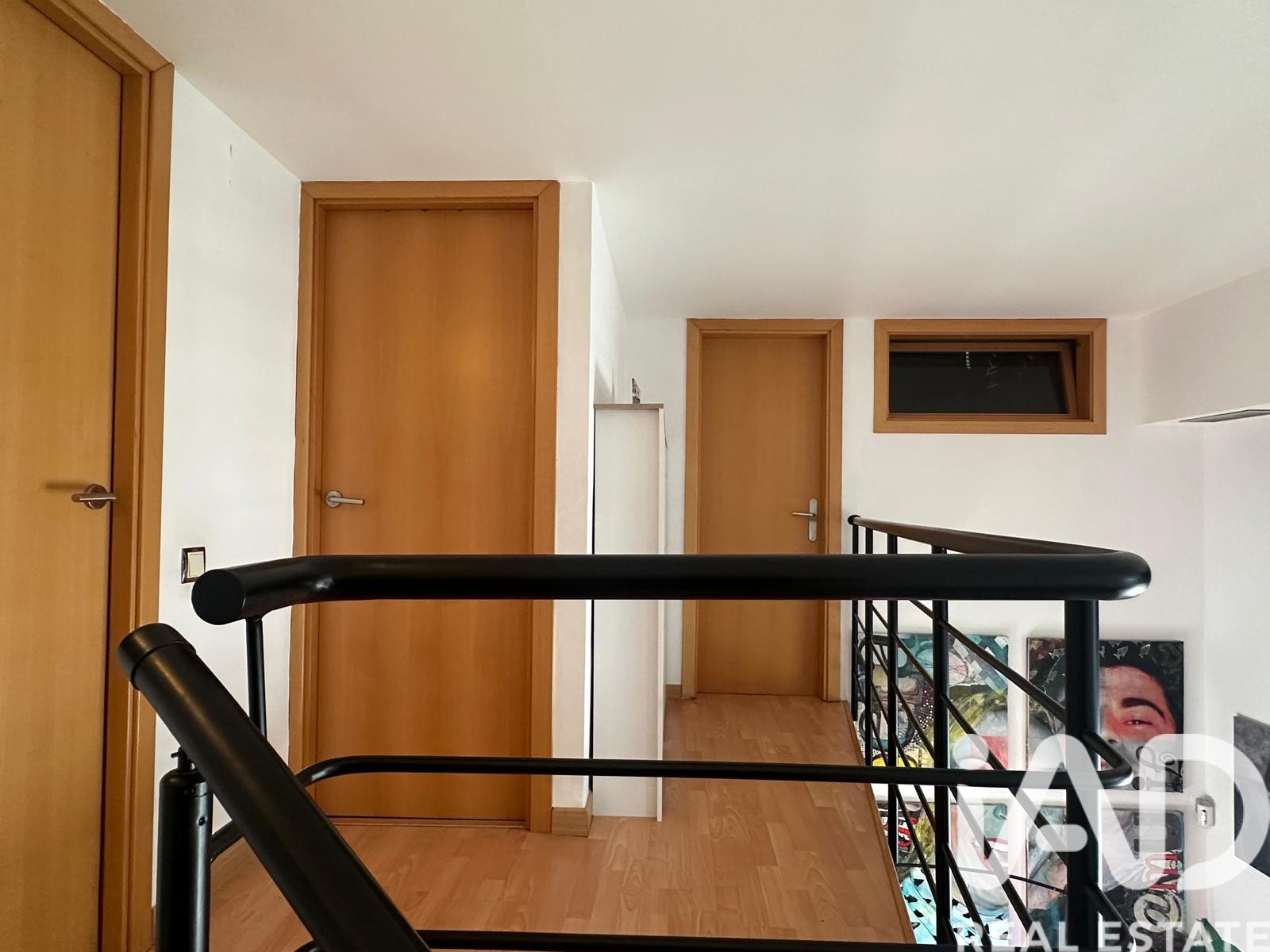 Tvåvåningslägenhet i Barcelona, Spanien 2 sovrum, 79 kvm. Nr. 173303