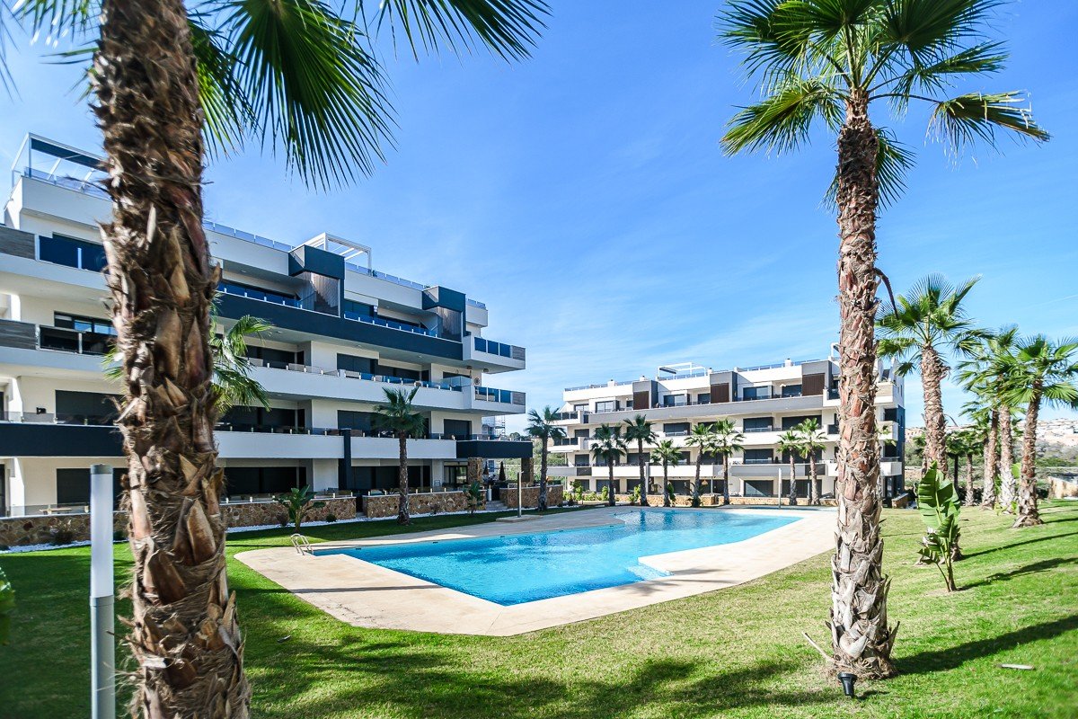 Apartamento en Alicante, España 2 dormitorios, 75 m2 No. 194738