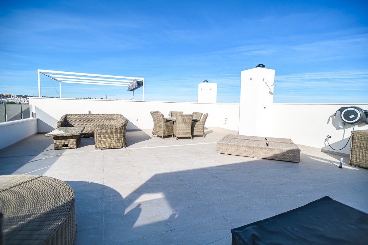 Apartamento en Alicante, España 2 dormitorios, 75 m2 No. 194738
