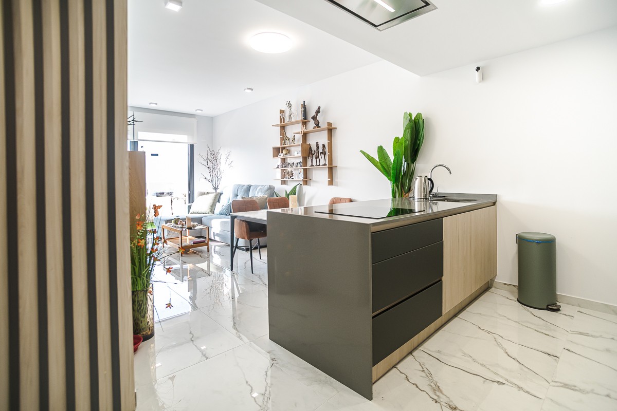 Apartamento en Alicante, España 2 dormitorios, 75 m2 No. 194738