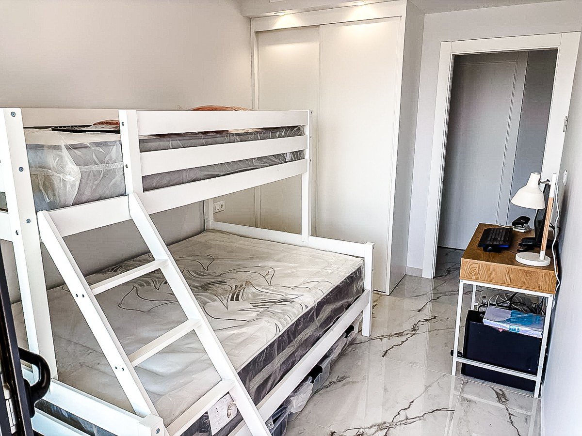 Apartamento en Alicante, España 2 dormitorios, 75 m2 No. 194738