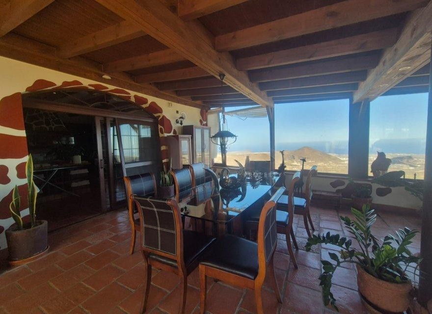 Villa en El Roque, Tenerife, España 5 dormitorios, 450 m2 No. 194734