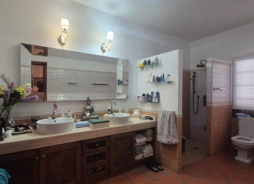 Villa en El Roque, Tenerife, España 5 dormitorios, 450 m2 No. 194734