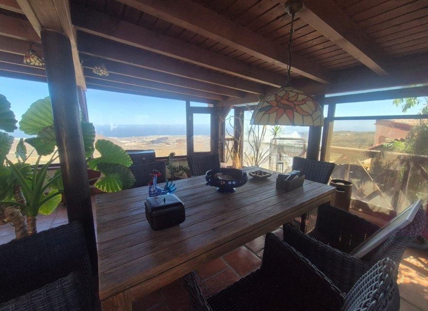 Villa en El Roque, Tenerife, España 5 dormitorios, 450 m2 No. 194734
