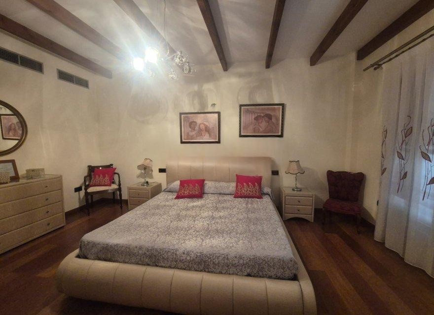 Villa en El Roque, Tenerife, España 5 dormitorios, 450 m2 No. 194734
