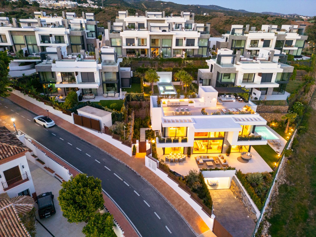 Villa i Marbella, Malaga, Spanien 8 sovrum, 983 kvm. Nr. 194737