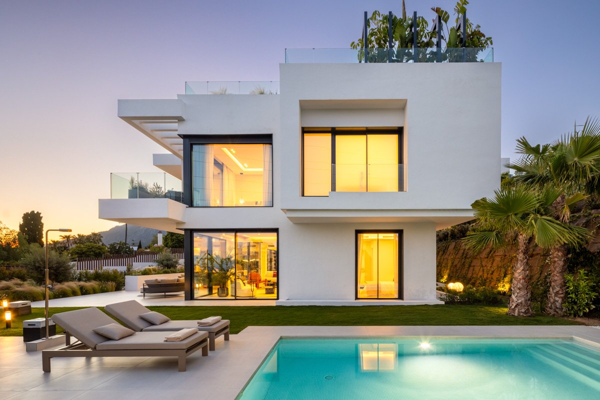Villa i Marbella, Malaga, Spanien 8 sovrum, 983 kvm. Nr. 194737