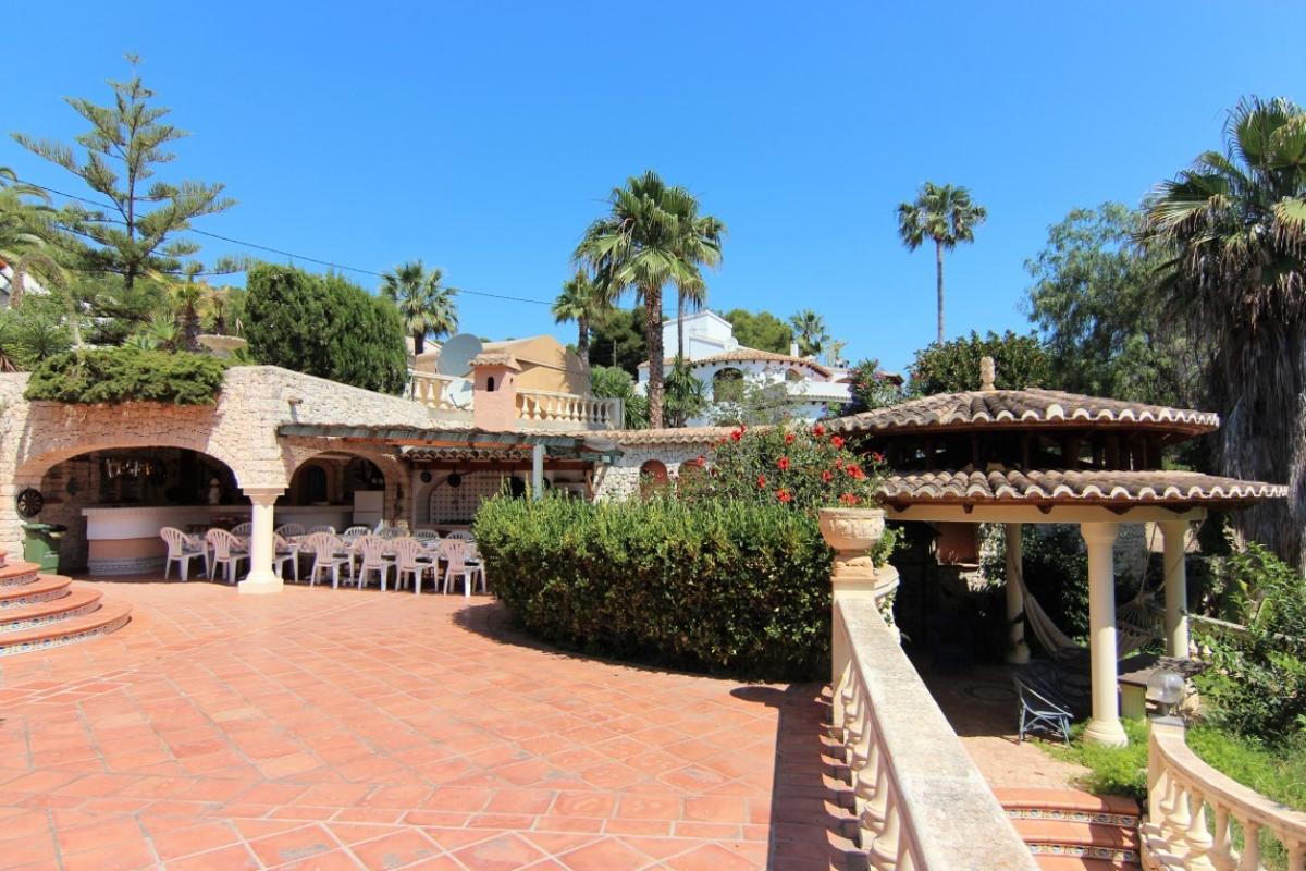 Villa in Benissa, Alicante, Spanien 8 Schlafzimmer, 392 m2 Nr. 80621