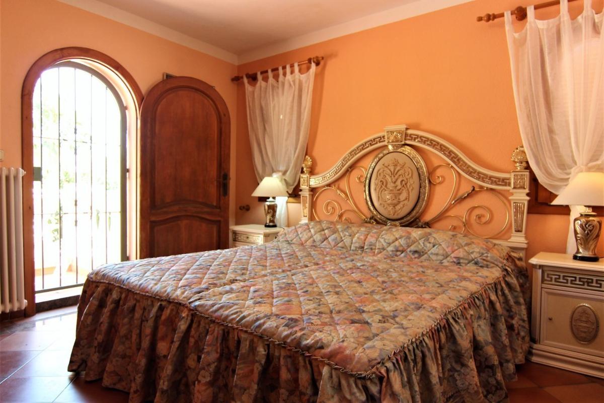 Villa in Benissa, Alicante, Spanien 8 Schlafzimmer, 392 m2 Nr. 80621
