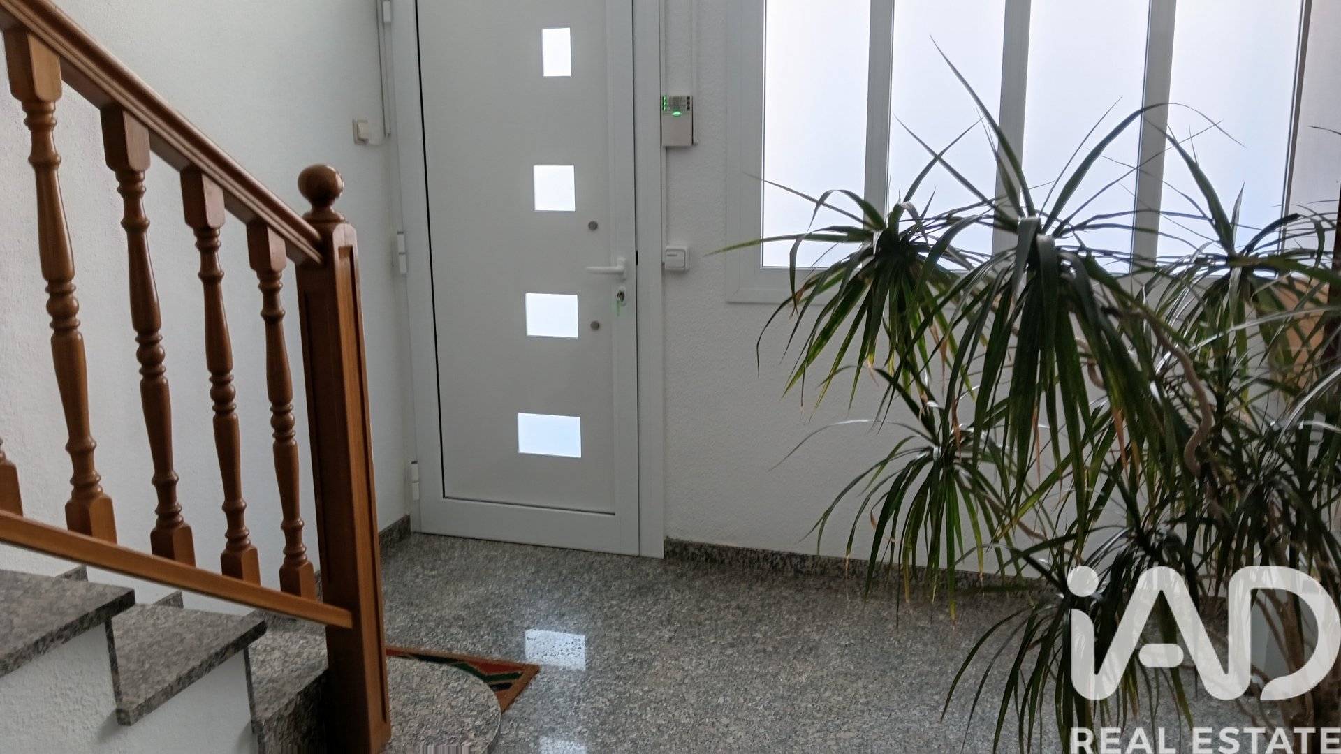 Villa i Olot, Girona, Spanien 522 kvm. Nr. 172579