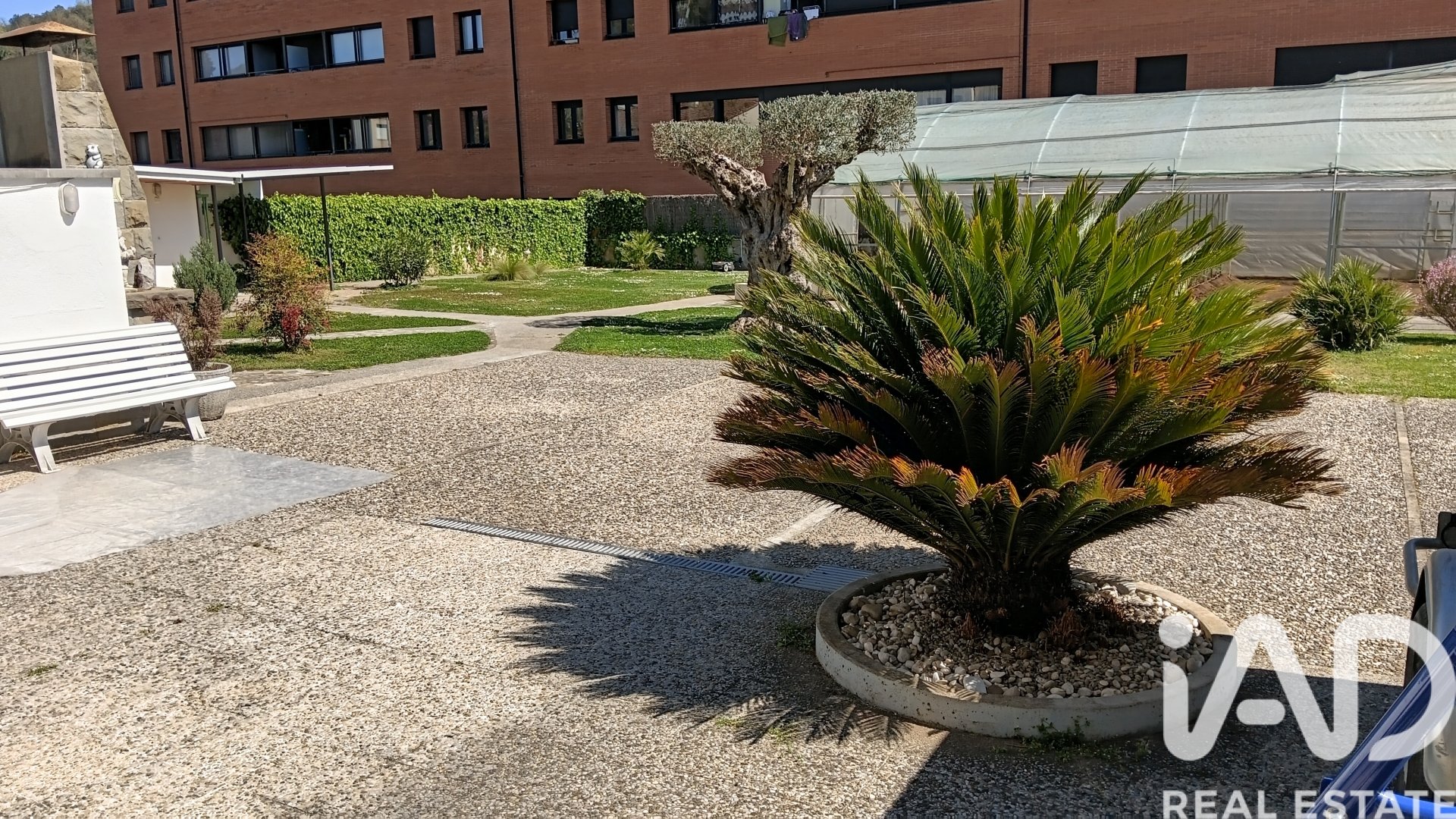 Villa i Olot, Girona, Spanien 522 kvm. Nr. 172579