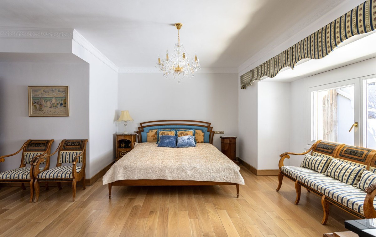 Villa in Benahavis, Malaga, Spanien 5 Schlafzimmer, 625 m2 Nr. 133960