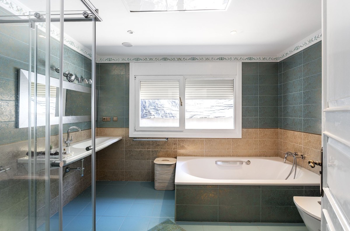 Villa in Benahavis, Malaga, Spanien 5 Schlafzimmer, 625 m2 Nr. 133960