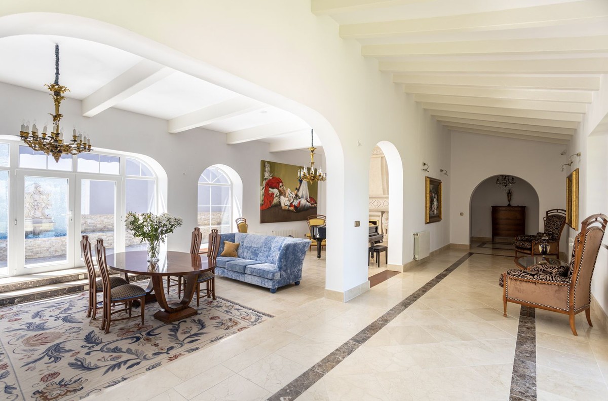 Villa in Benahavis, Malaga, Spanien 5 Schlafzimmer, 625 m2 Nr. 133960