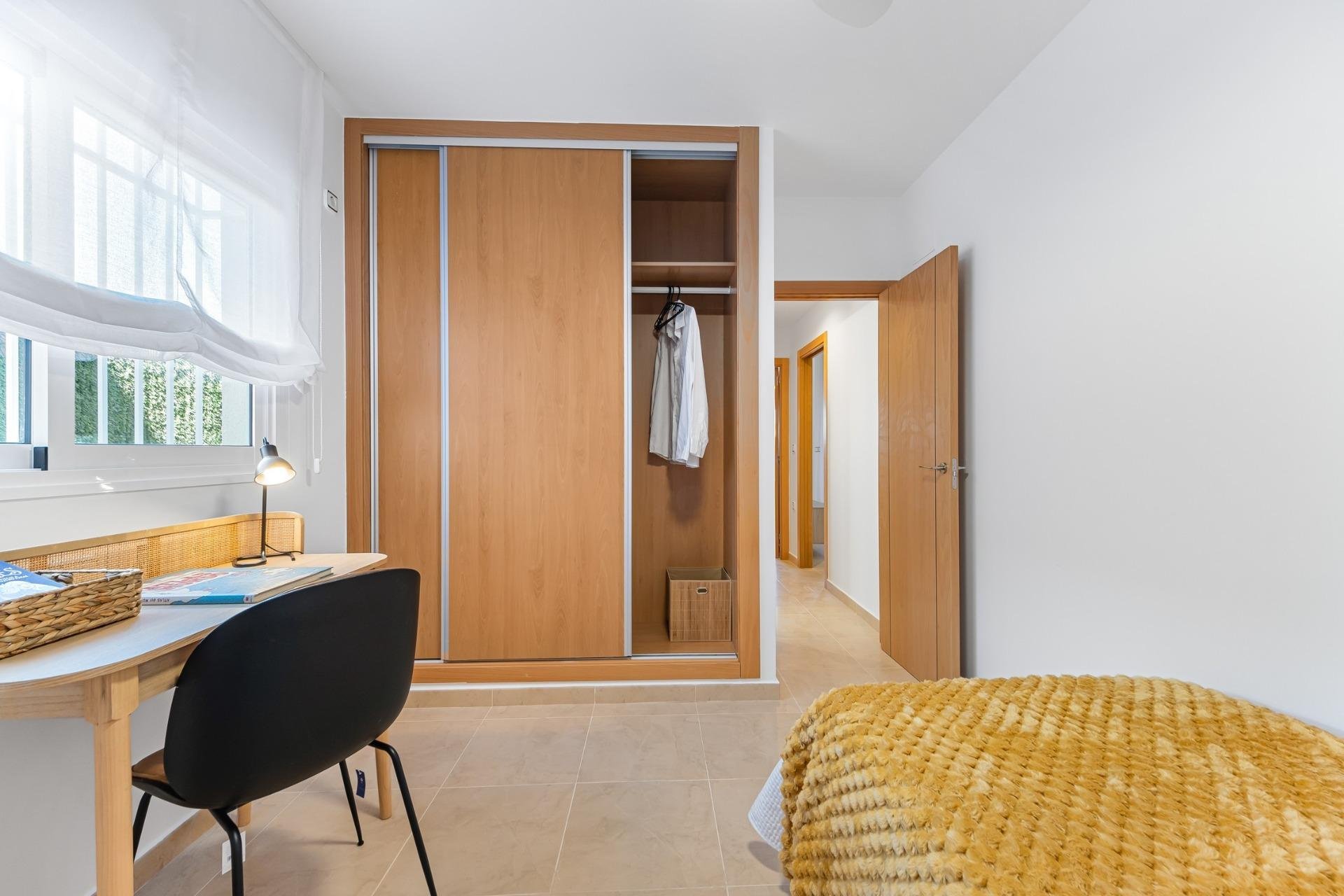 Huoneisto Cabo Roig, Alicante, Espanja 2 makuuhuonetta, 69 m2 No. 136708