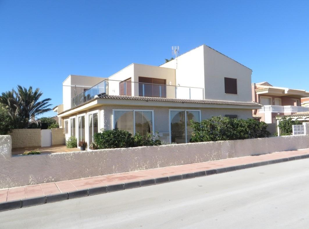 Villa à La Manga del Mar Menor, Murcia, Espagne 9 chambres, 379 m2 No. 189406