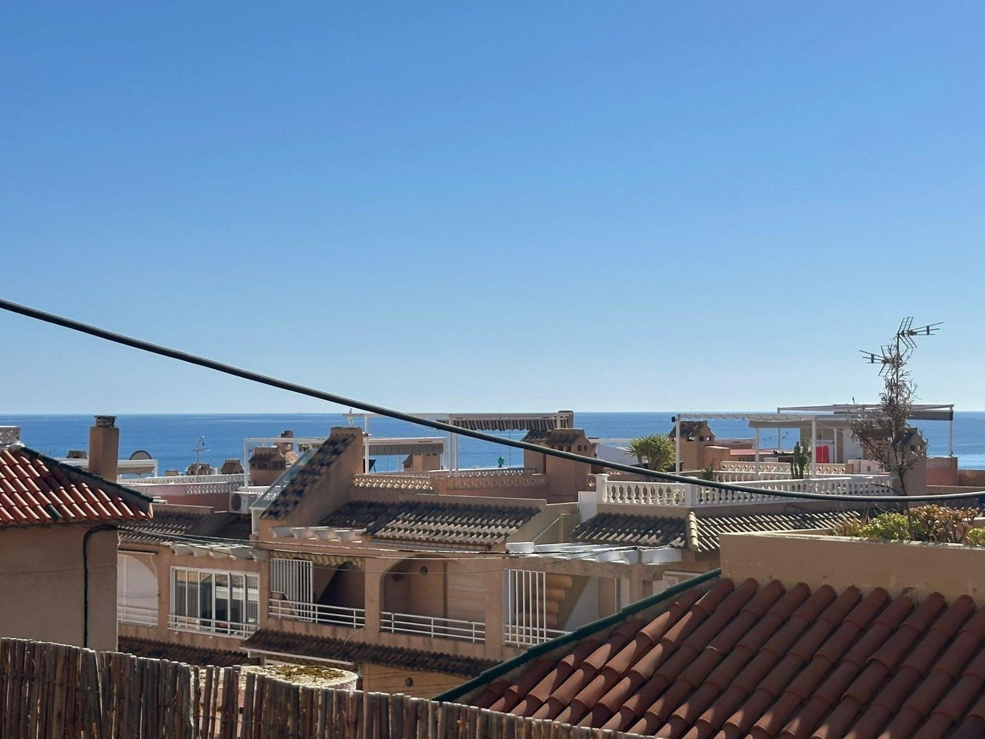 Townhouse à Cabo Cervera-Playa la Mata, Alicante, Espagne 2 chambres, 75 m2 No. 189407
